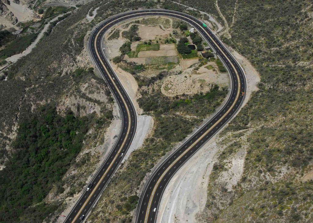Construction of the Calderón - Guayllabamba Highway Ecuador