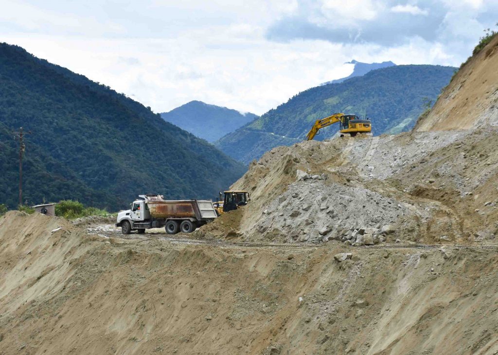 Road reconstruction Julio Andrade - Lumbaqui Ecuador